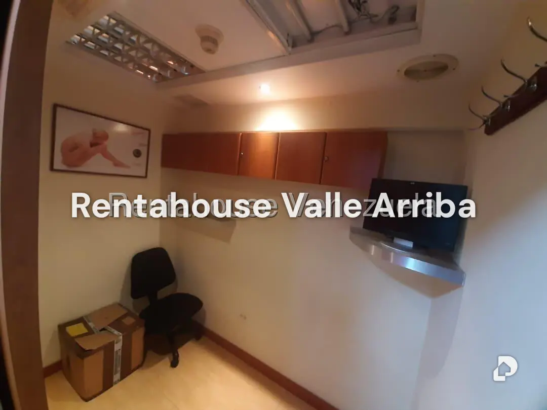 Local comercial en Los Palos Grandes, Caracas – 11