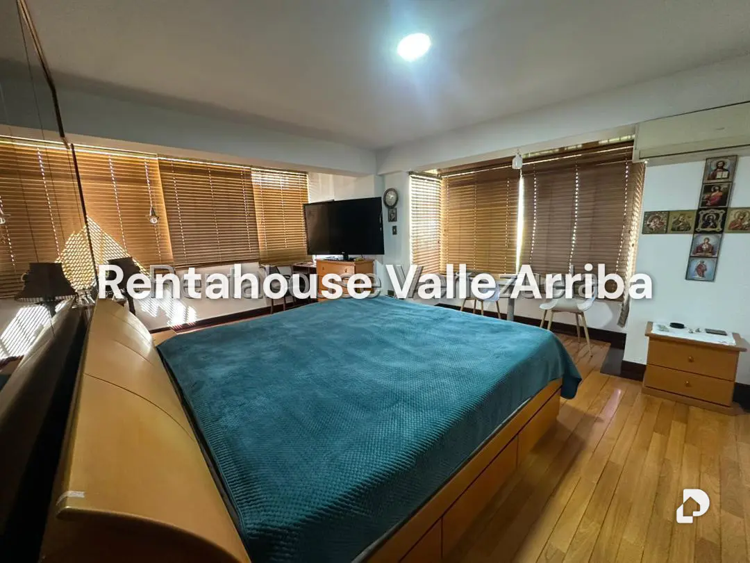 Apartamento en El Paraíso, Caracas – 24