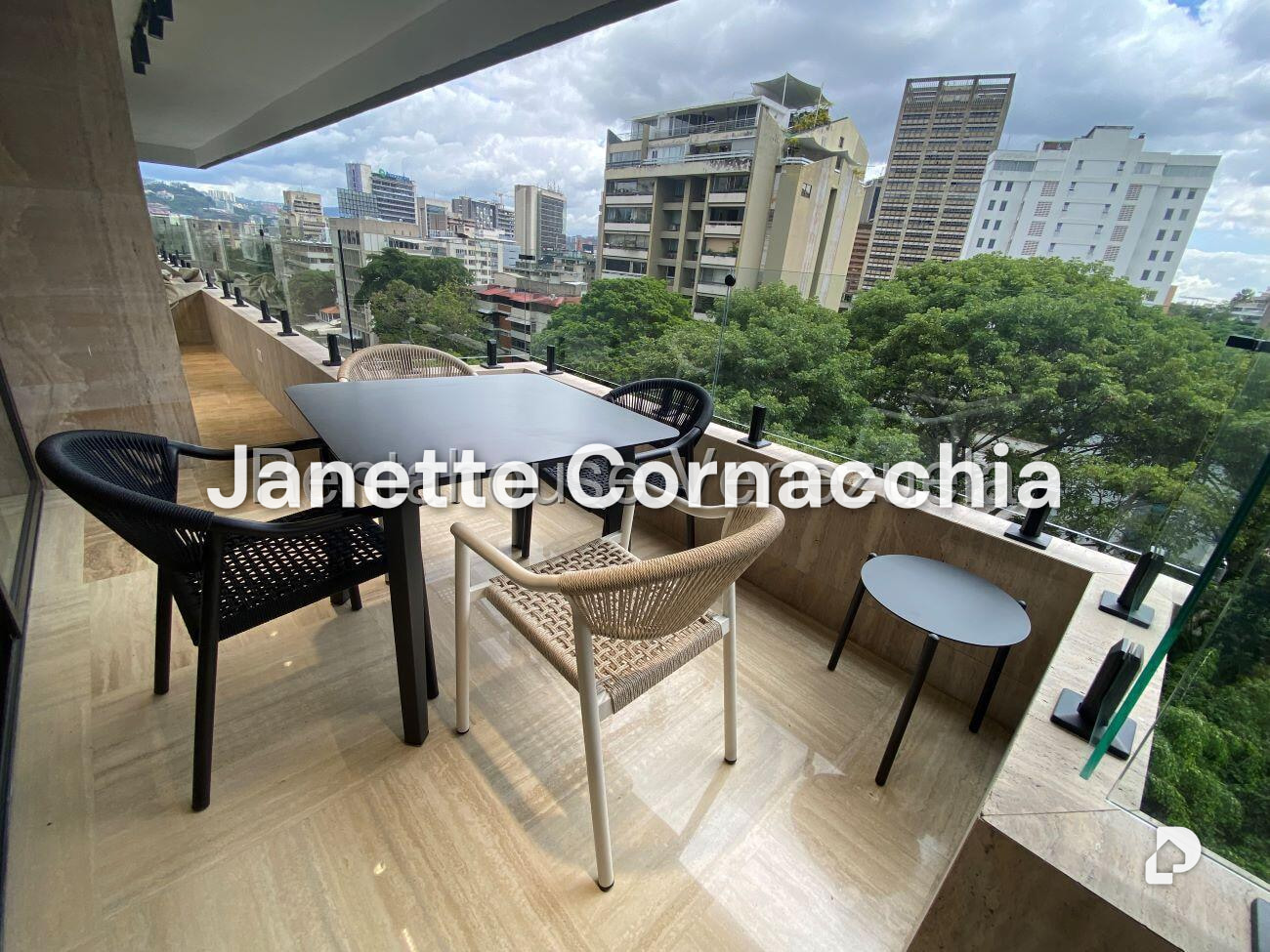 Apartamento en Altamira, Caracas – 8