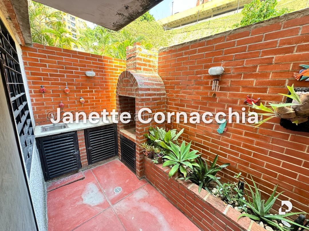 Apartamento en Colinas de La Tahona, Caracas