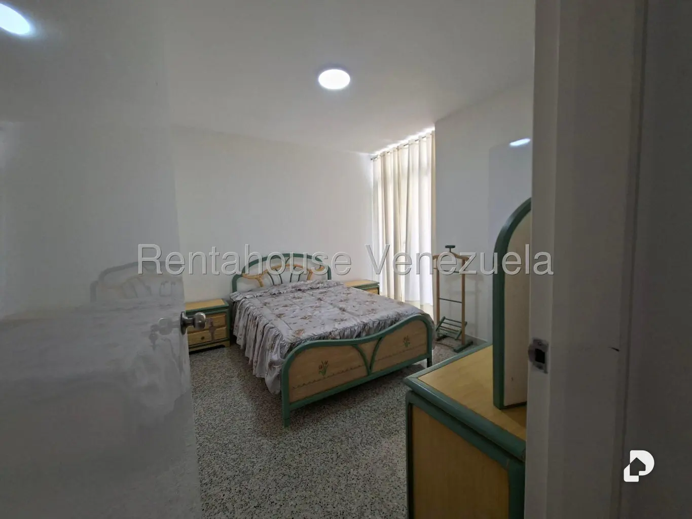 Apartamento en Los Palos Grandes, Caracas – 6
