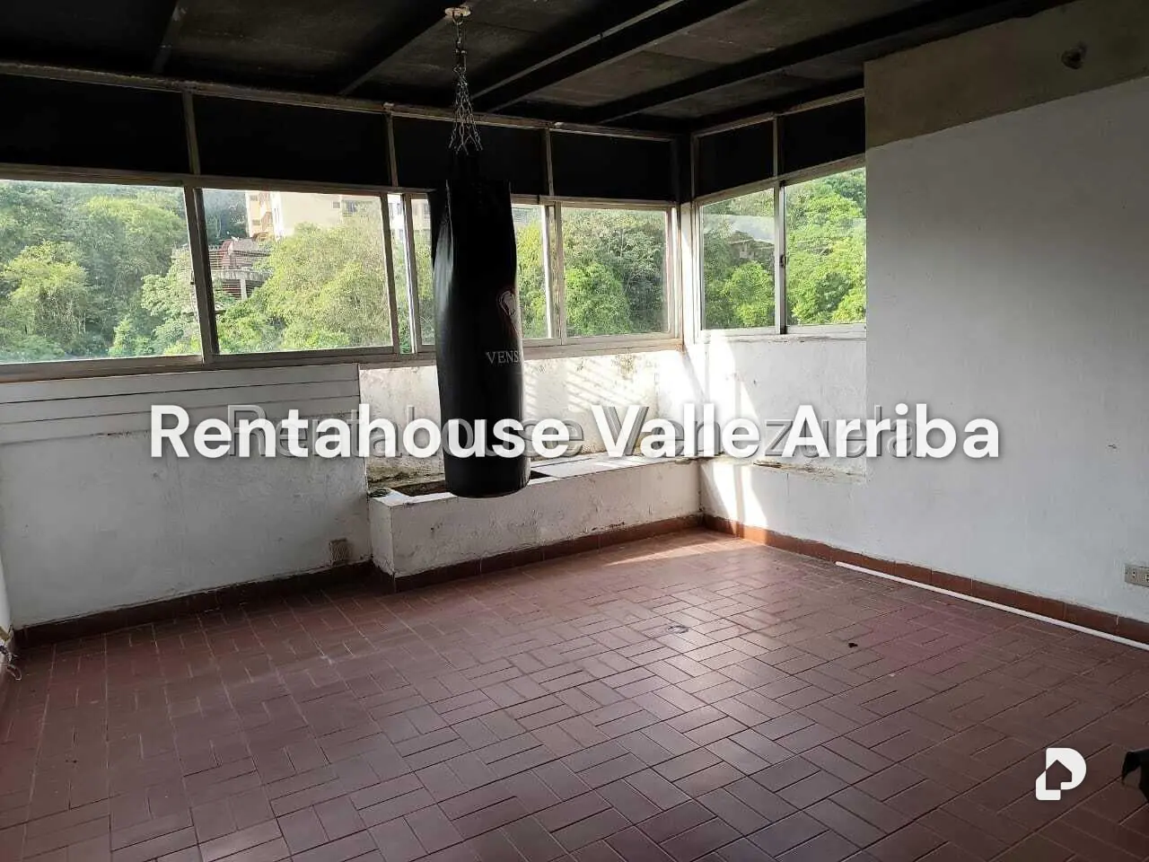 Apartamento en Las Esmeraldas, Caracas – 24