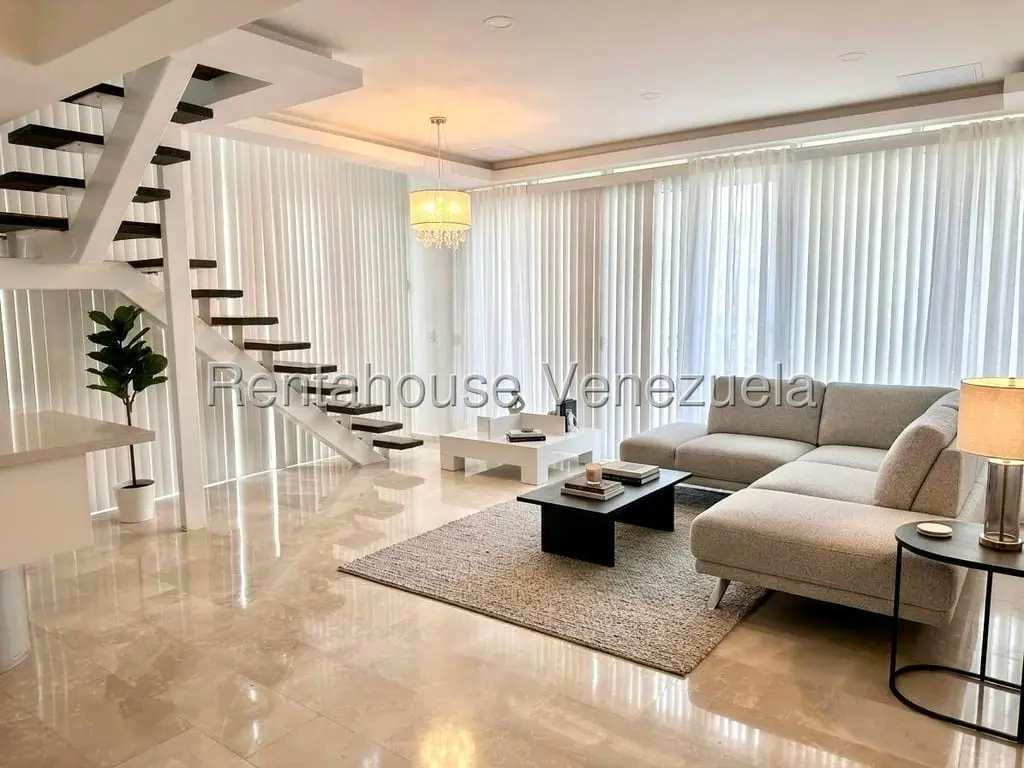 Apartment in Campo Alegre, Caracas - 1