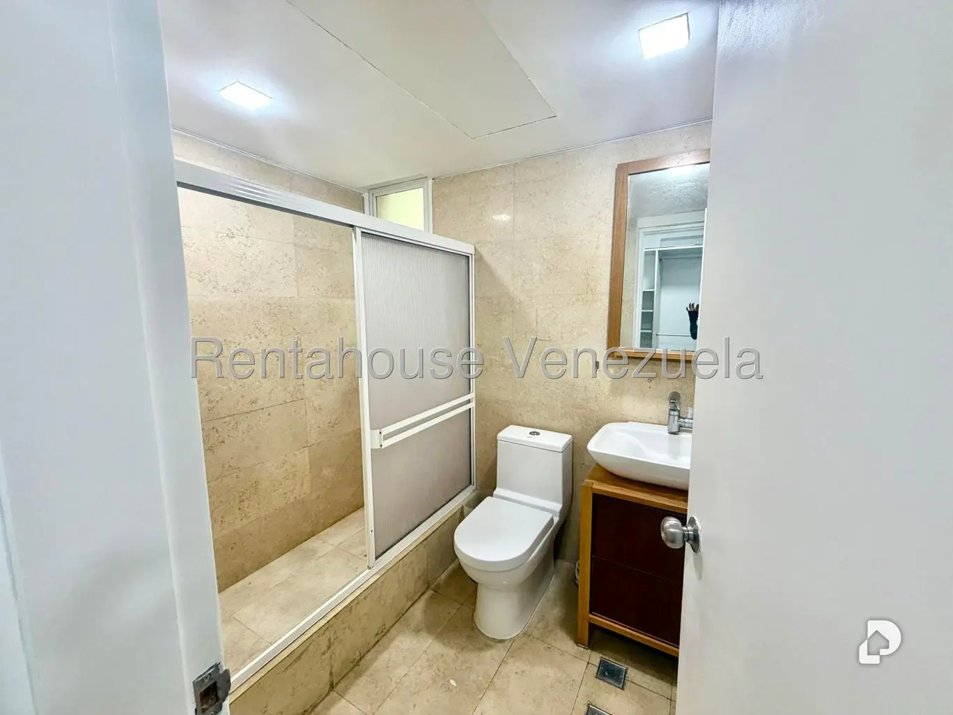 Apartamento en Campo Alegre, Caracas – 15