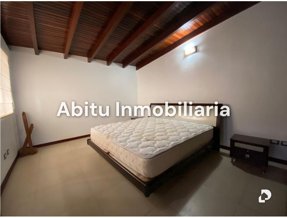 Casa en La Trinidad, Caracas – 17