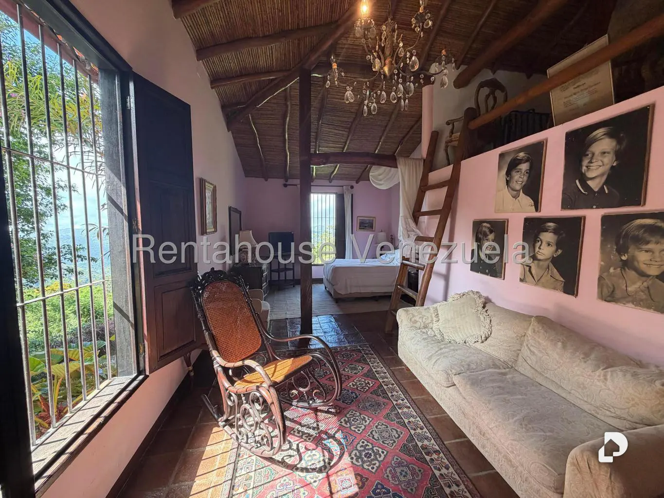 Casa en Oripoto, Caracas – 16