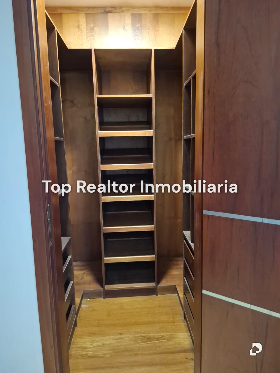House in Alto Hatillo, Caracas – 23