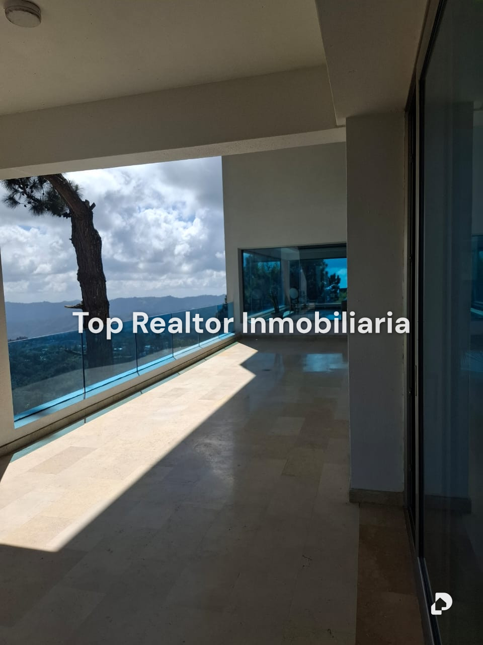 House in Alto Hatillo, Caracas – 9
