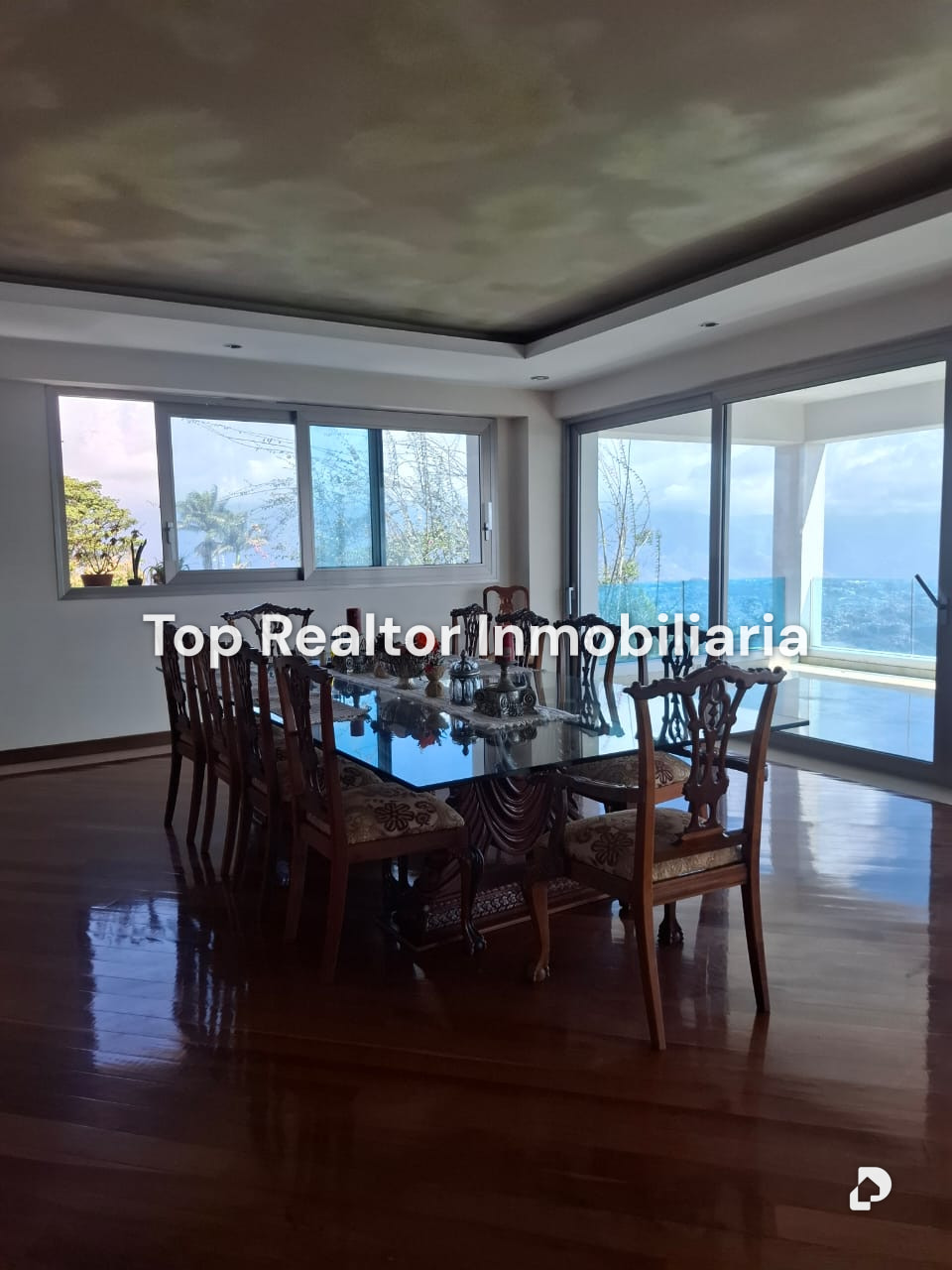 House in Alto Hatillo, Caracas – 12