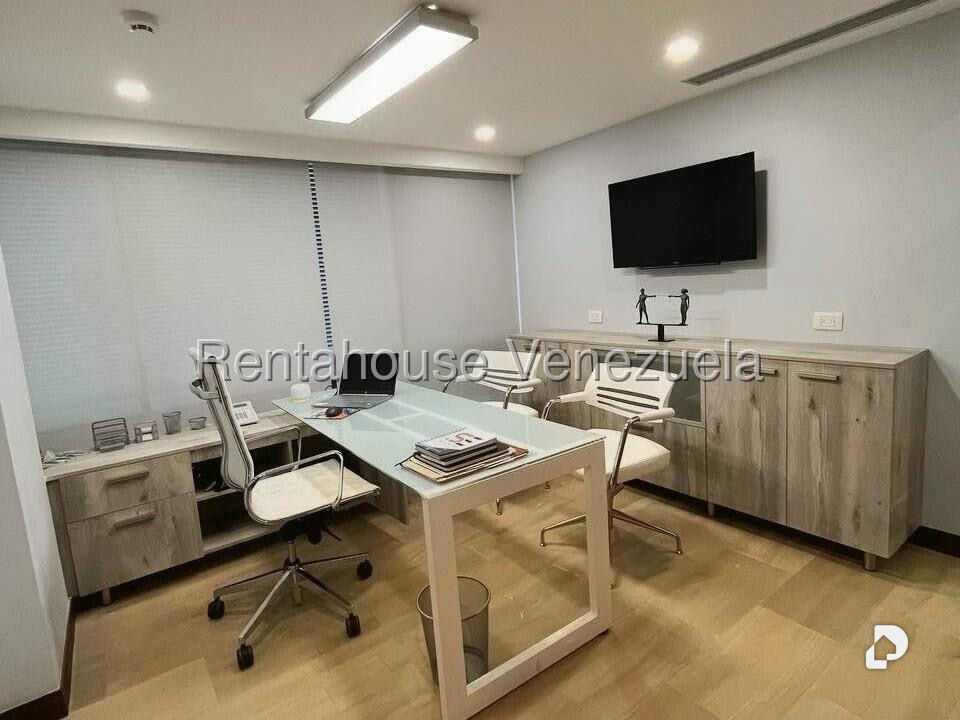 Oficina en Las Mercedes, Caracas – 4