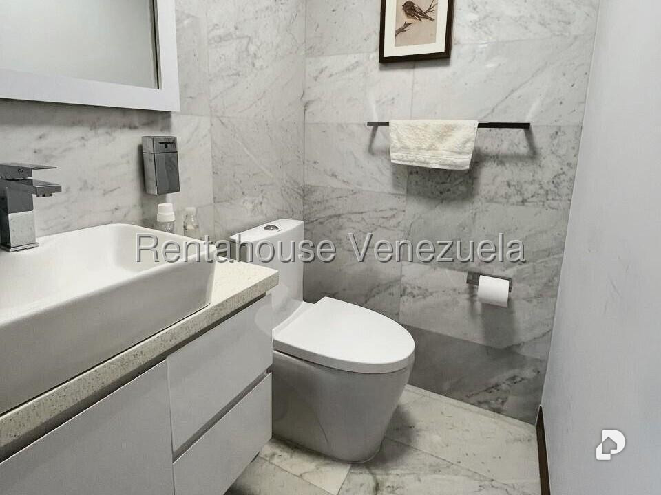 Oficina en Las Mercedes, Caracas – 6
