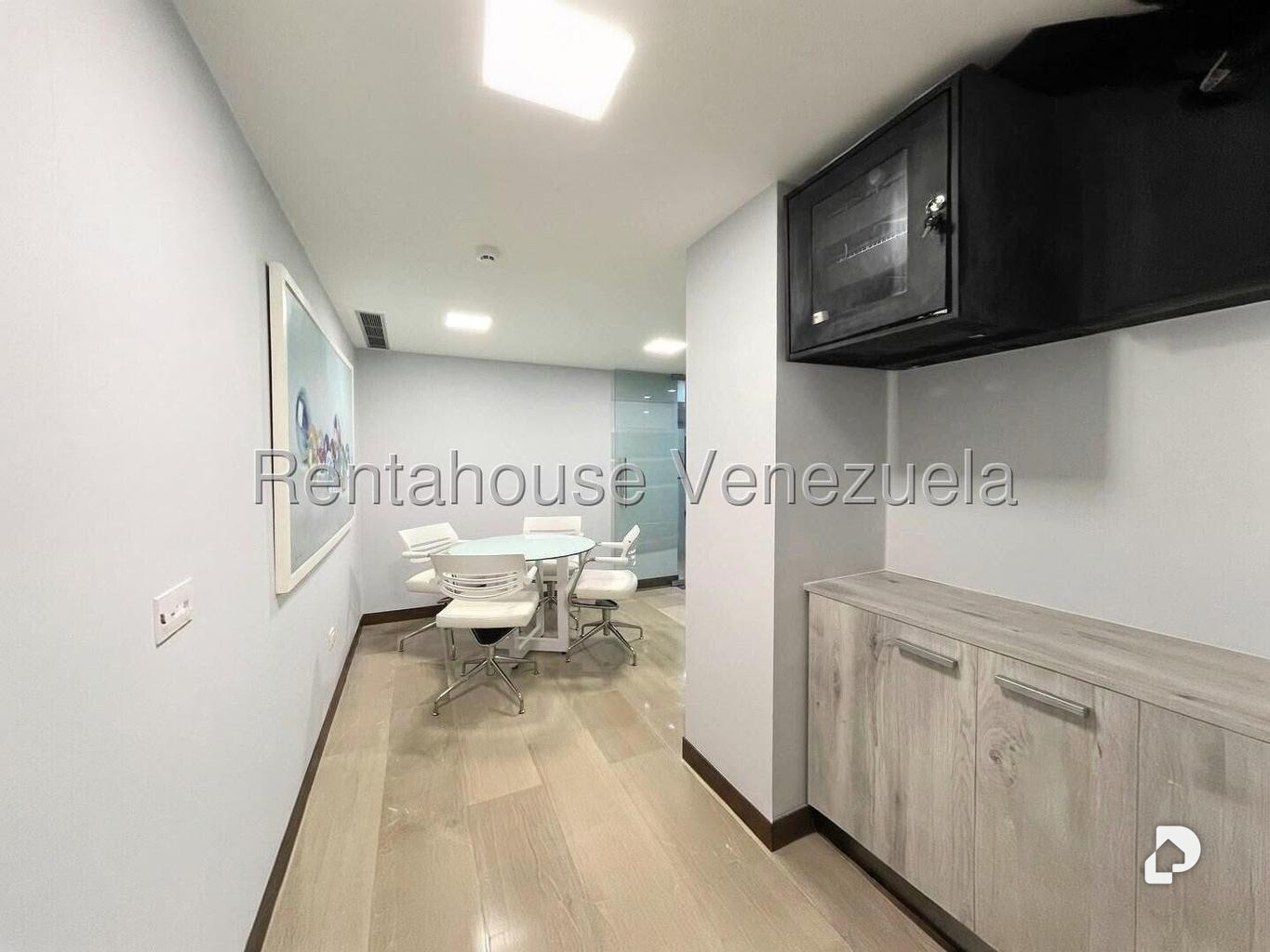 Oficina en Las Mercedes, Caracas – 13