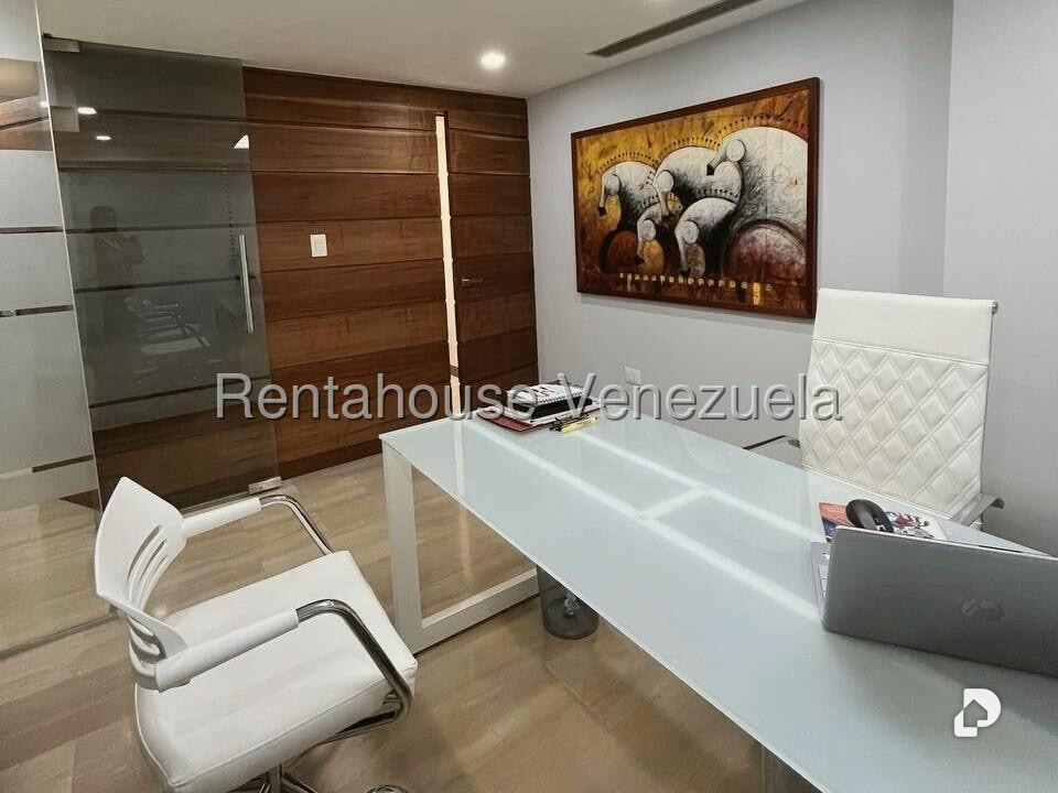 Oficina en Las Mercedes, Caracas – 5