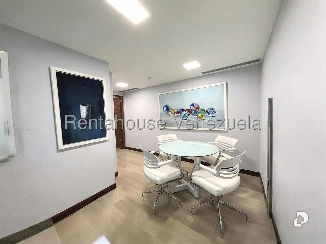 Oficina en Las Mercedes, Caracas – 12