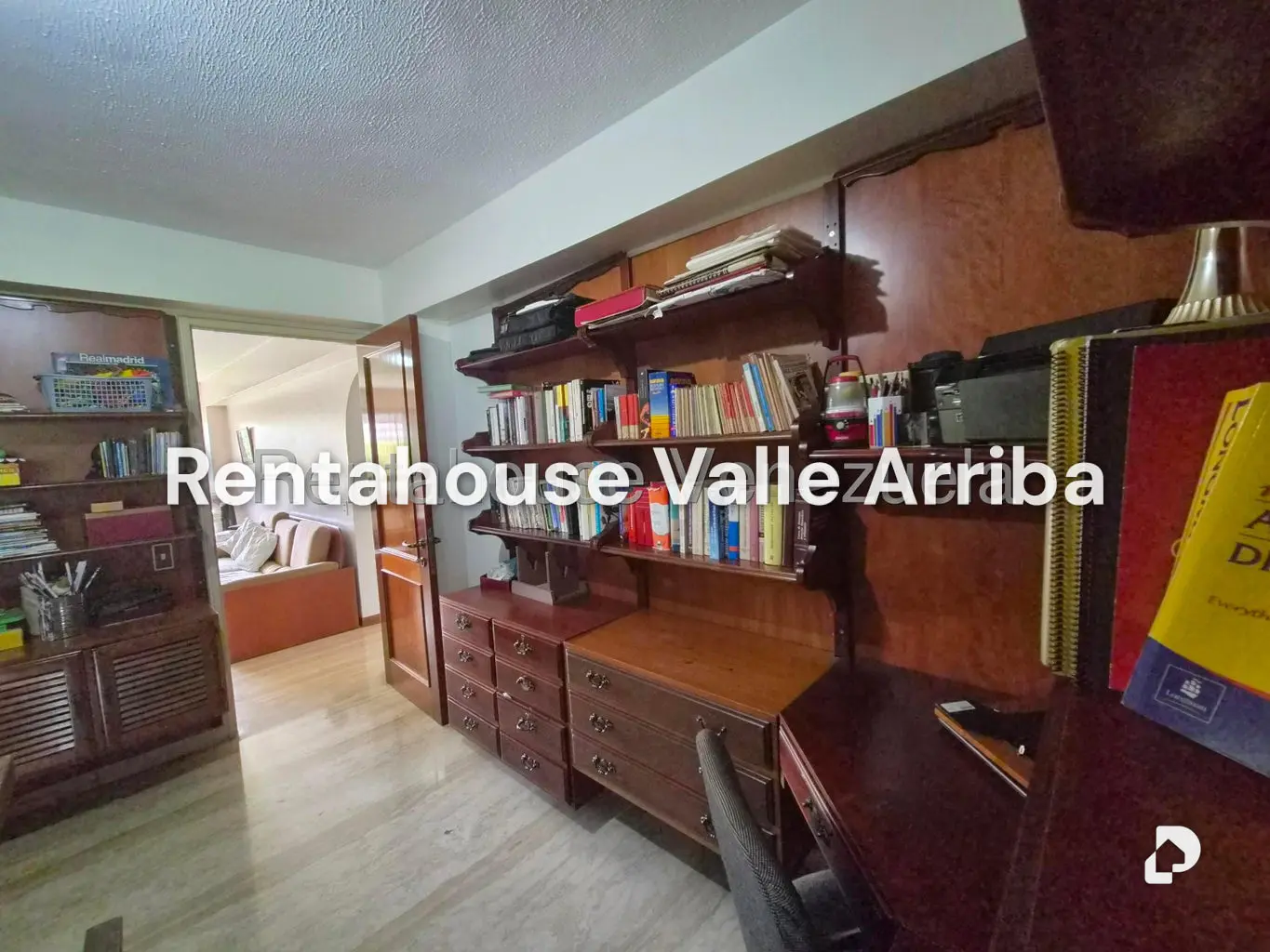 Apartamento en Colinas de Valle Arriba, Caracas – 12