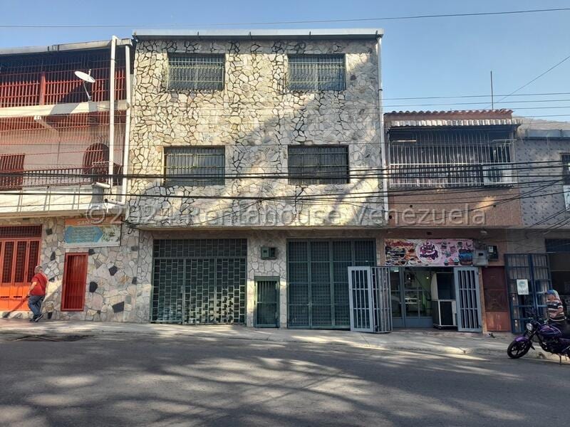 Local comercial en Mariara - 1
