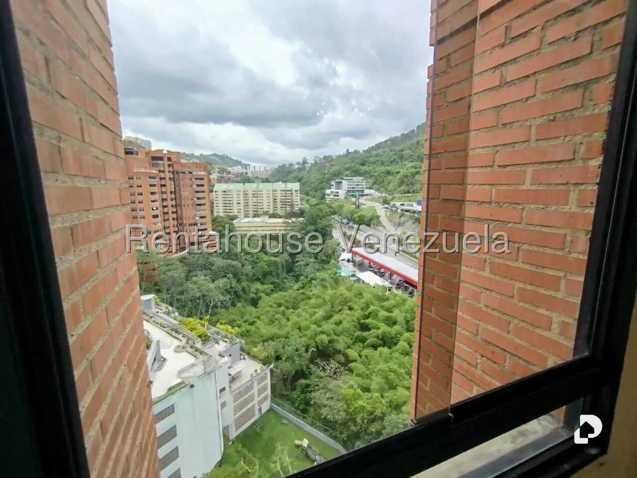 Apartamento en Las Esmeraldas, Caracas – 21