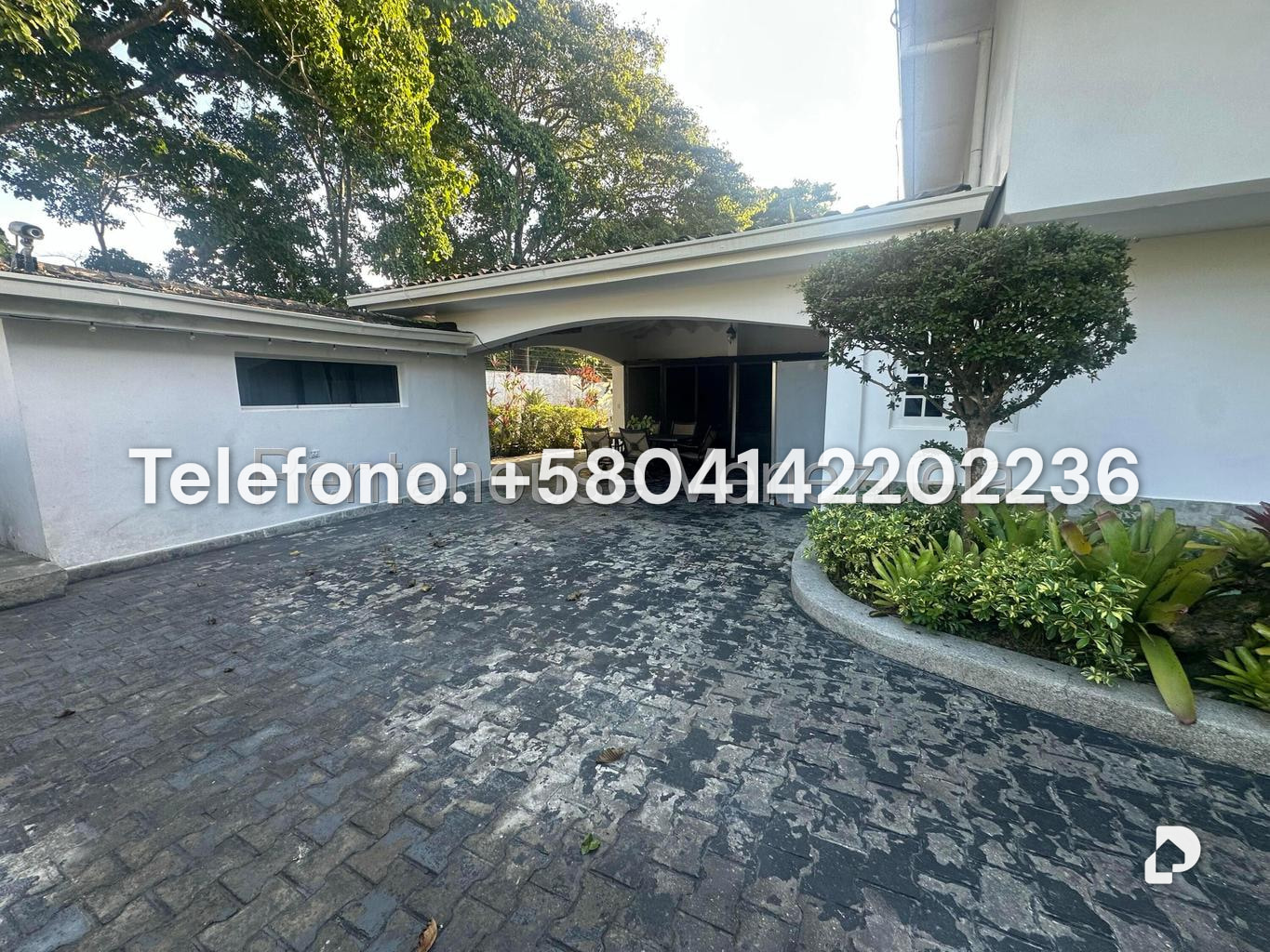 Casa en La Lagunita Country Club, Caracas