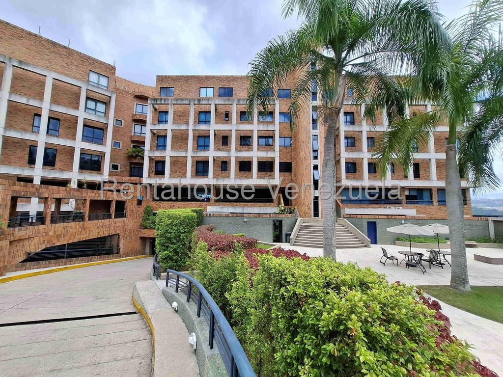 Apartamento en Colinas de Valle Arriba, Caracas - 1