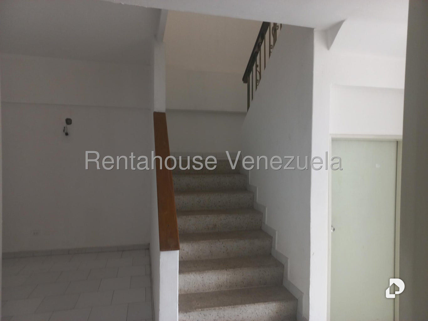 Apartamento en Lomas De La Trinidad, Caracas – 7