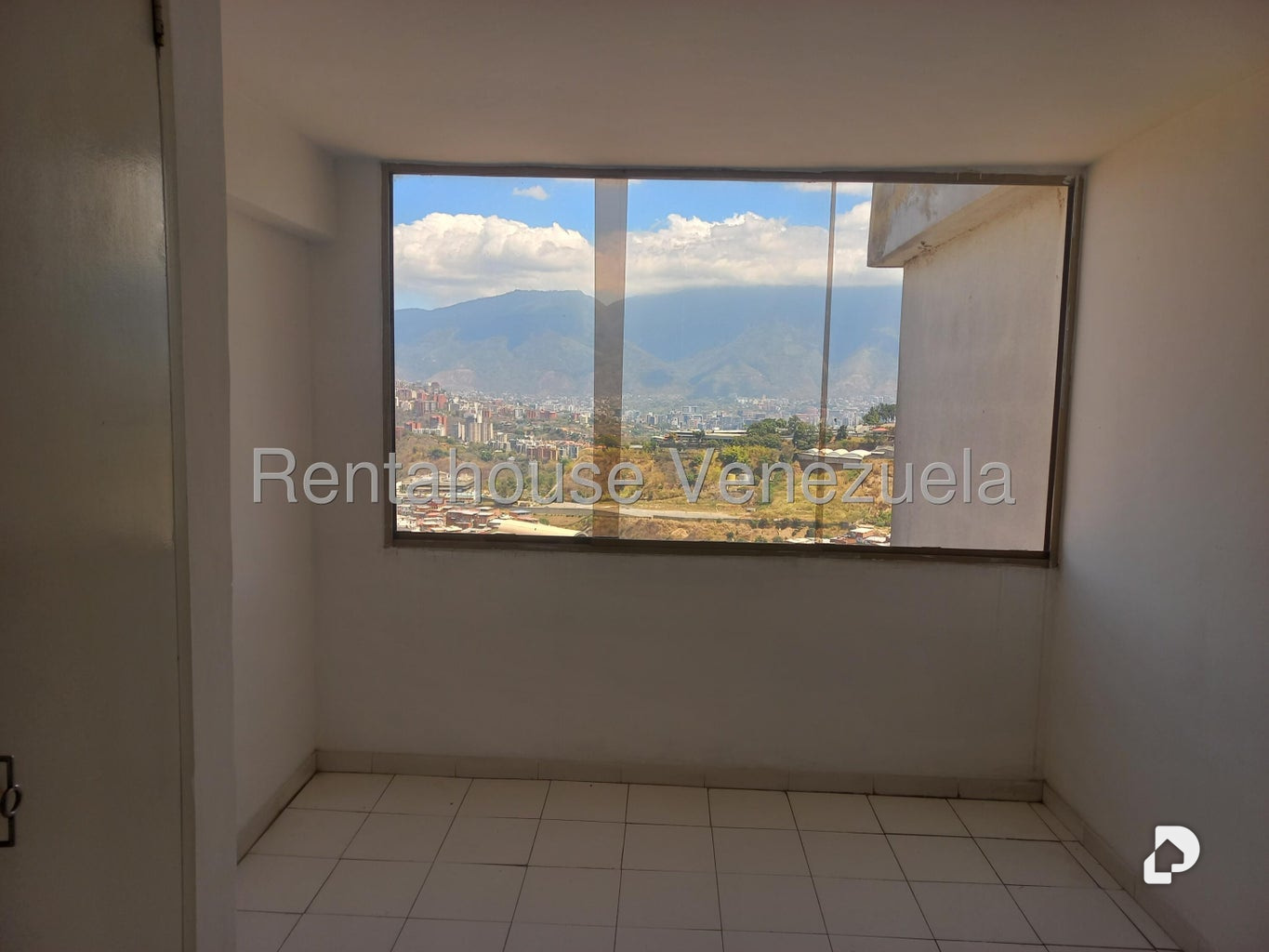 Apartamento en Lomas De La Trinidad, Caracas – 14