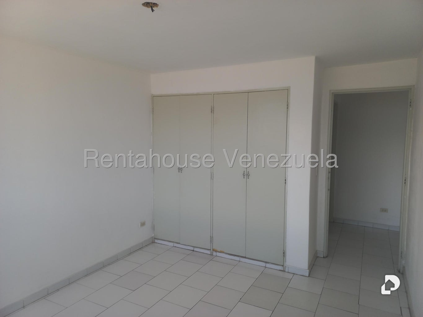 Apartamento en Lomas De La Trinidad, Caracas – 15