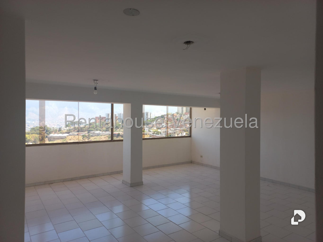 Apartamento en Lomas De La Trinidad, Caracas – 3