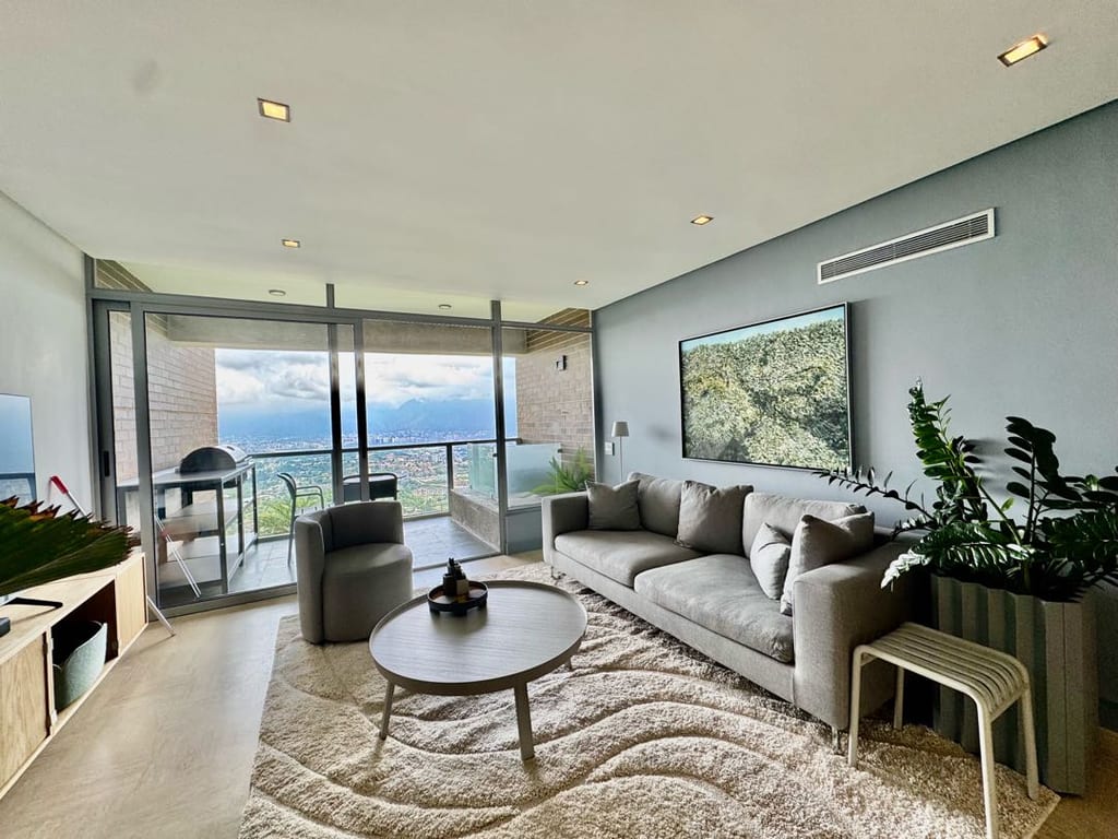 Apartamento en Alto Hatillo, Caracas - 1