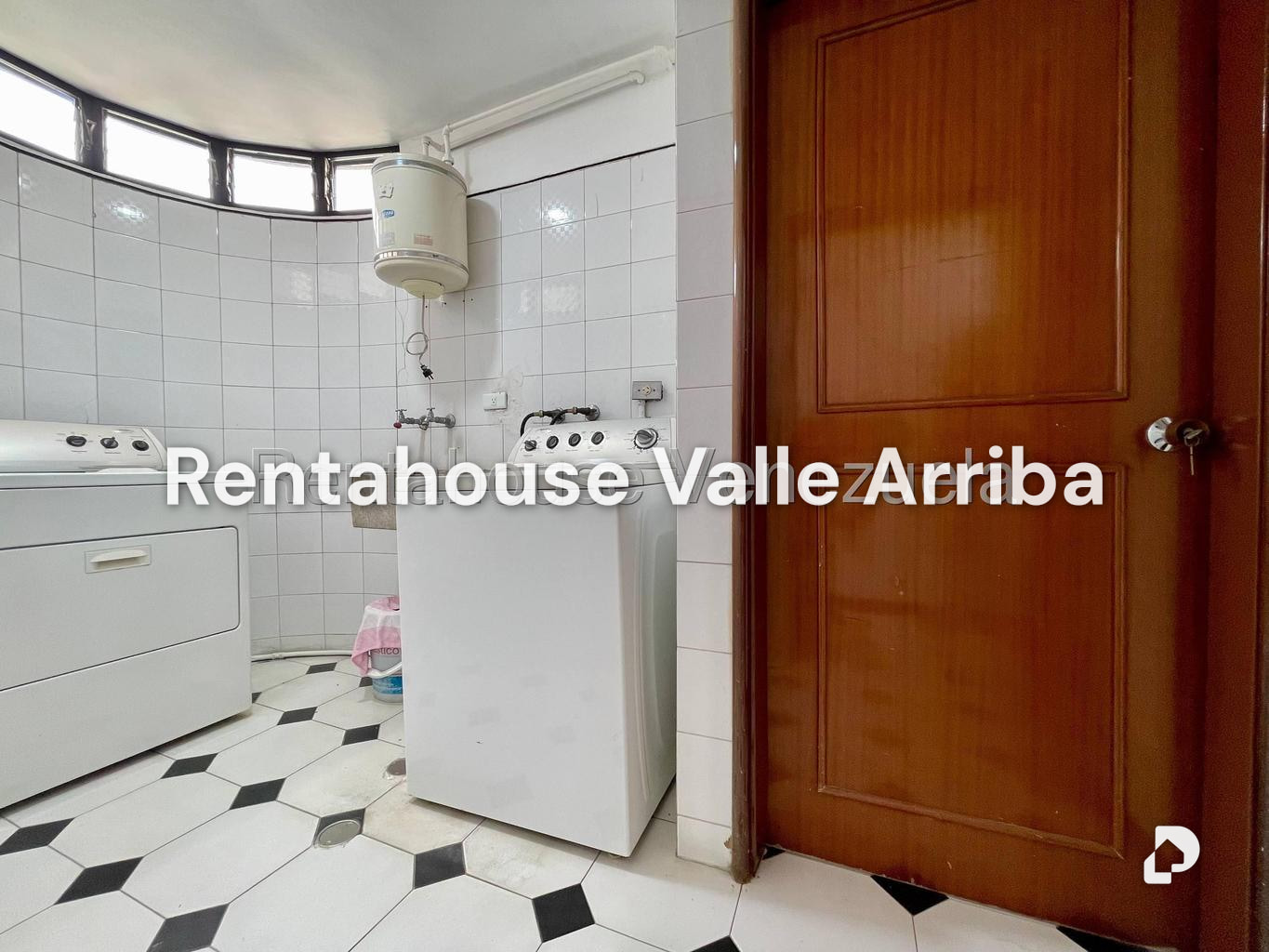 Apartamento en La Florida, Caracas – 29