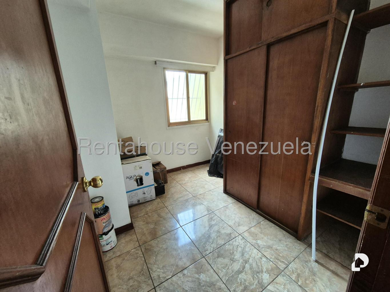 Apartamento en Parroquia San Jose, Caracas – 12