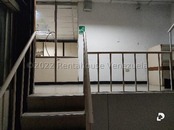 Local comercial en Parroquia Altagracia, Caracas – 5