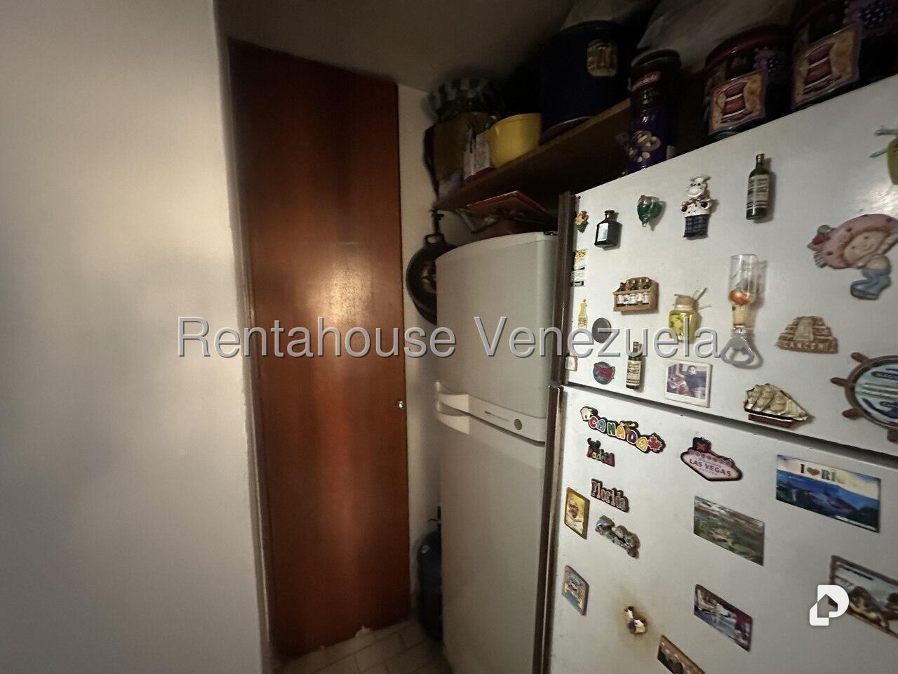 Apartment in Los Dos Caminos, Caracas – 11