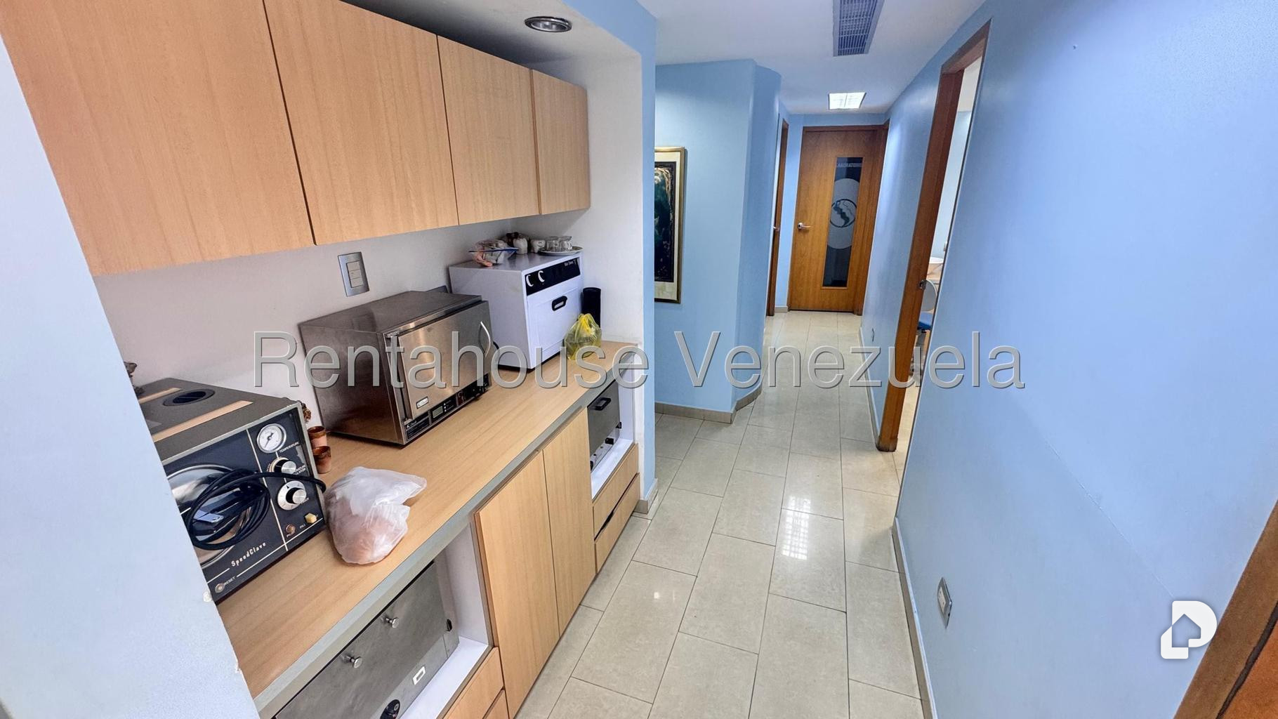 Local comercial en Montalbán I, Caracas – 13