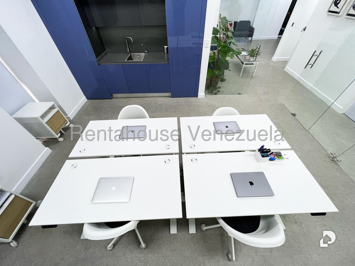 Oficina en Los Palos Grandes, Caracas – 2