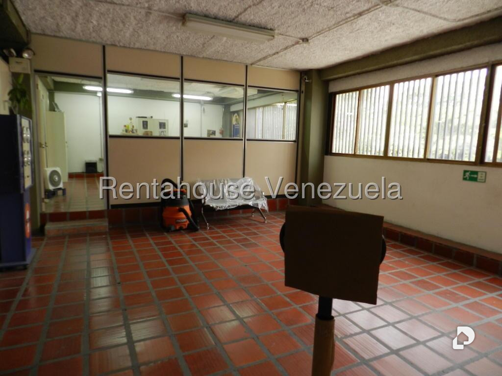 Edificio en Parroquia La Candelaria, Caracas – 12