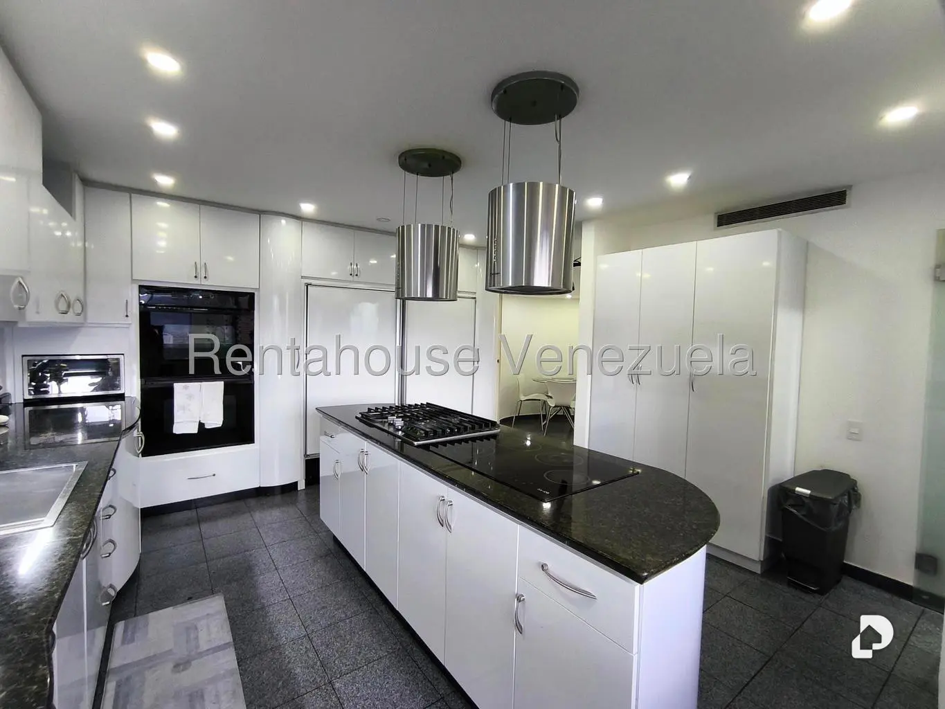 Apartamento en Santa Fe Norte, Caracas – 15