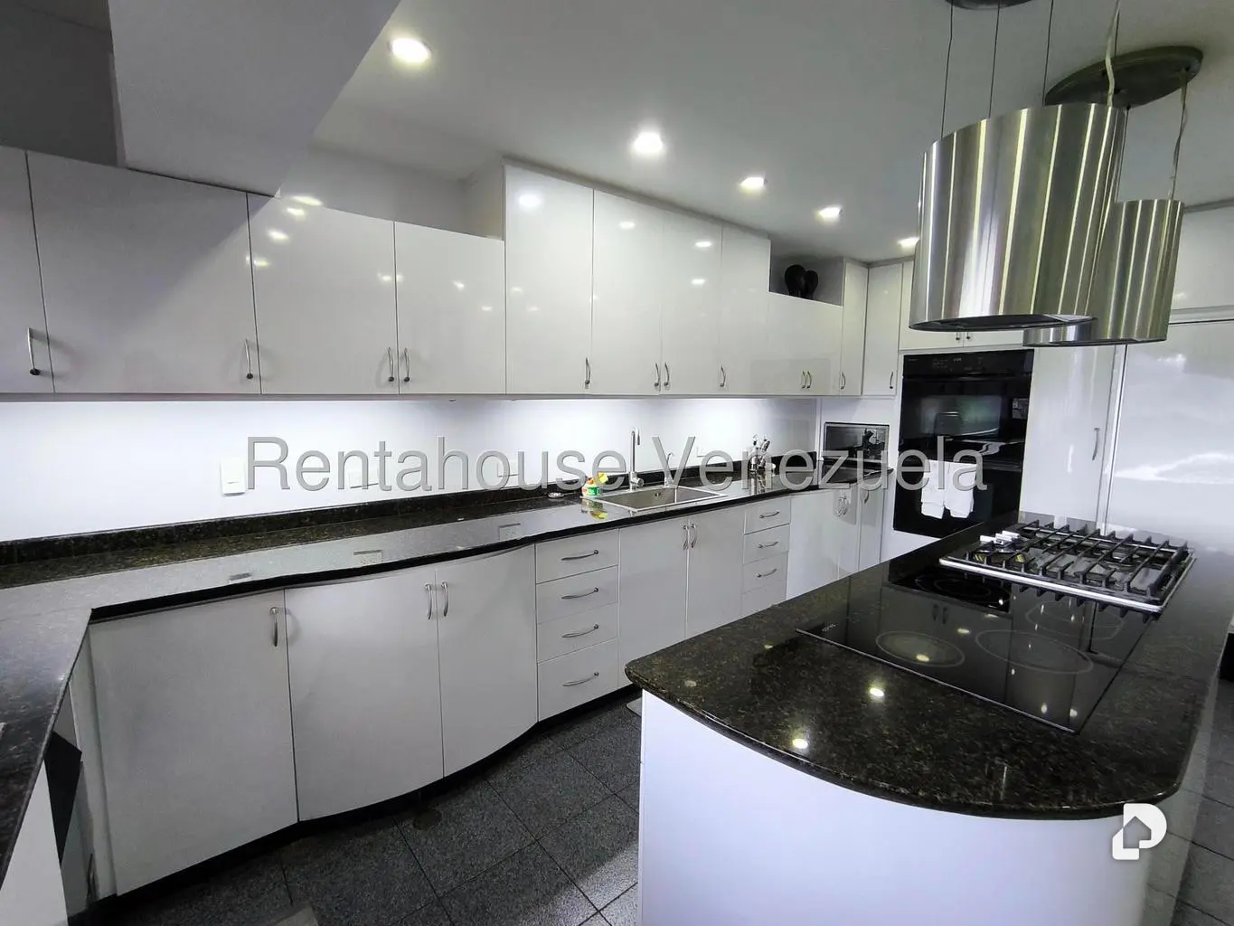 Apartamento en Santa Fe Norte, Caracas – 17