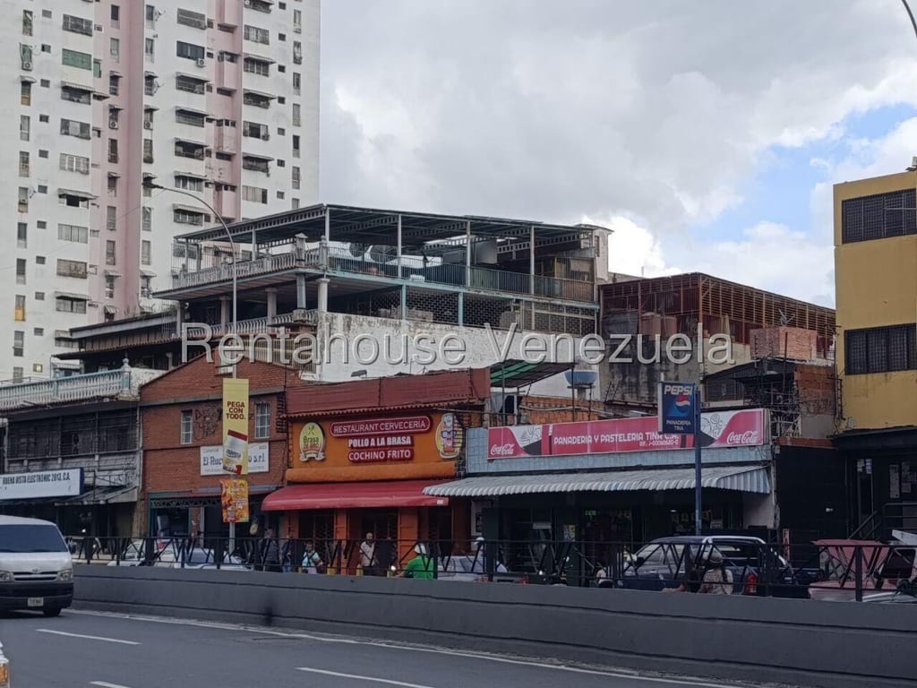 Local comercial en Petare, Caracas - 1