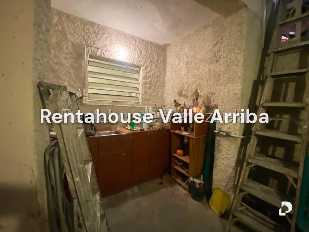 Local comercial en Los Rosales, Caracas – 12