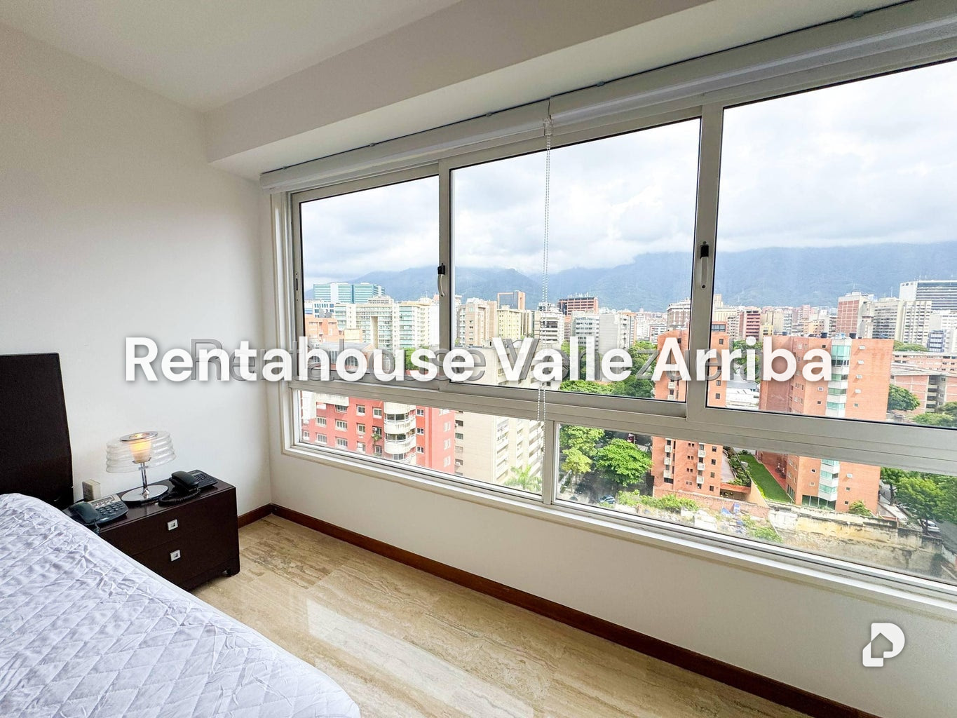 Apartamento en El Rosal, Caracas – 23