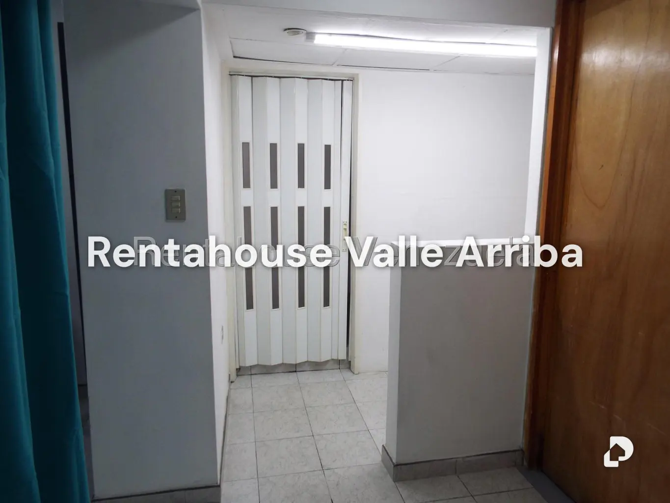 Commercial space in La Carlota, Caracas – 27