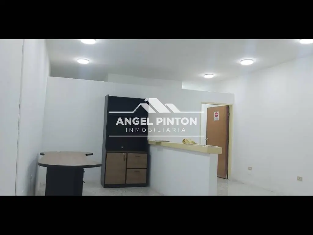 Commercial space in La Paragua, Maracaibo - 1