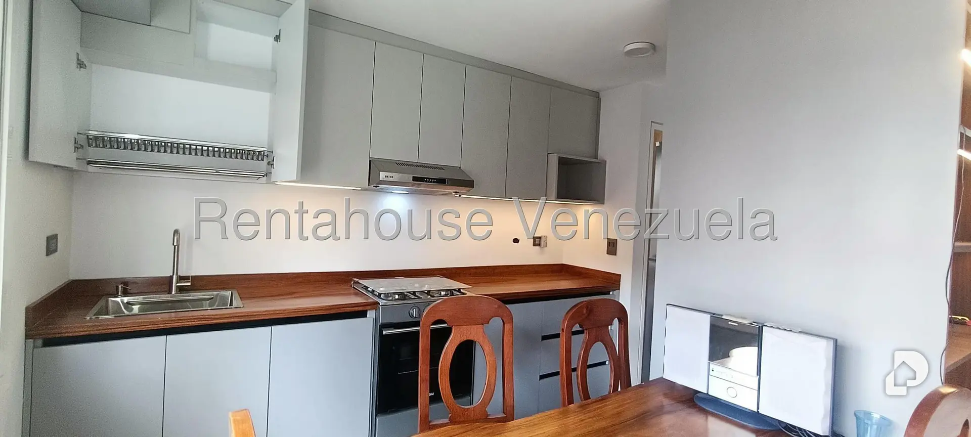 Apartamento en El Rosal, Caracas – 4