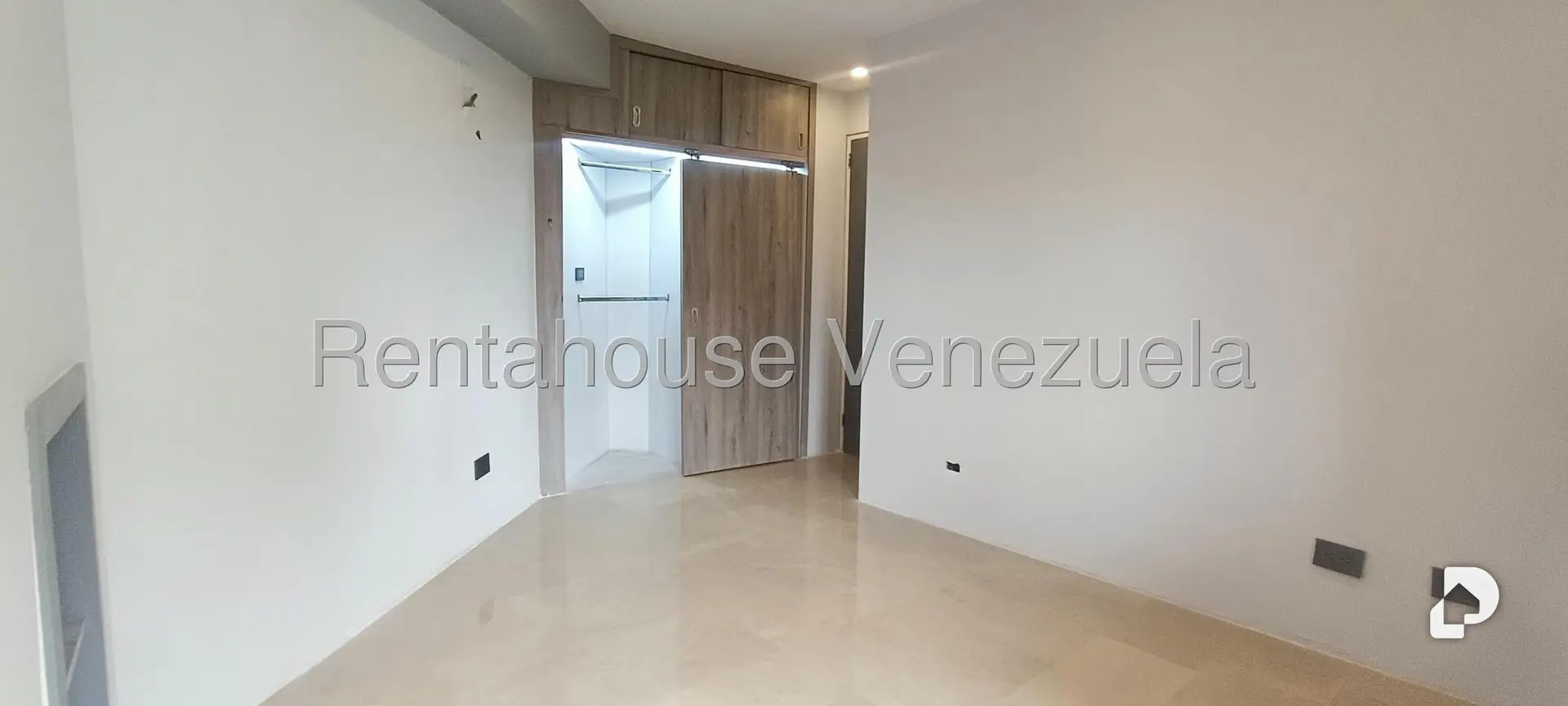 Apartamento en El Rosal, Caracas – 20