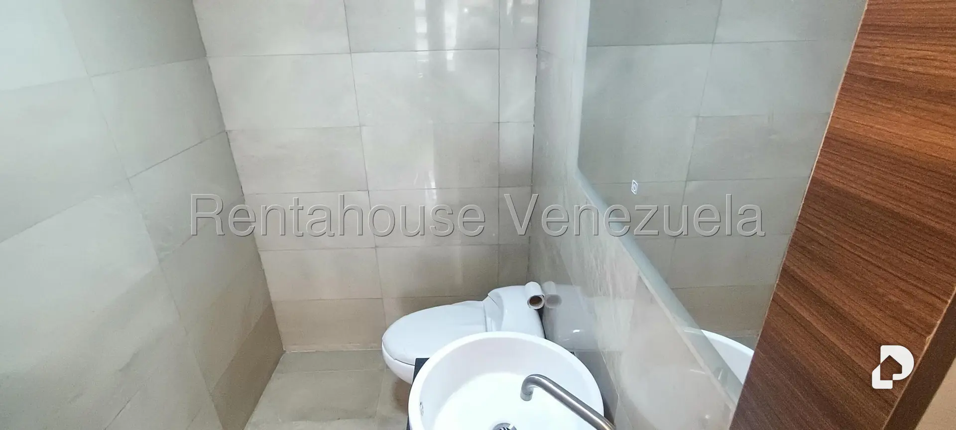 Apartamento en El Rosal, Caracas – 10