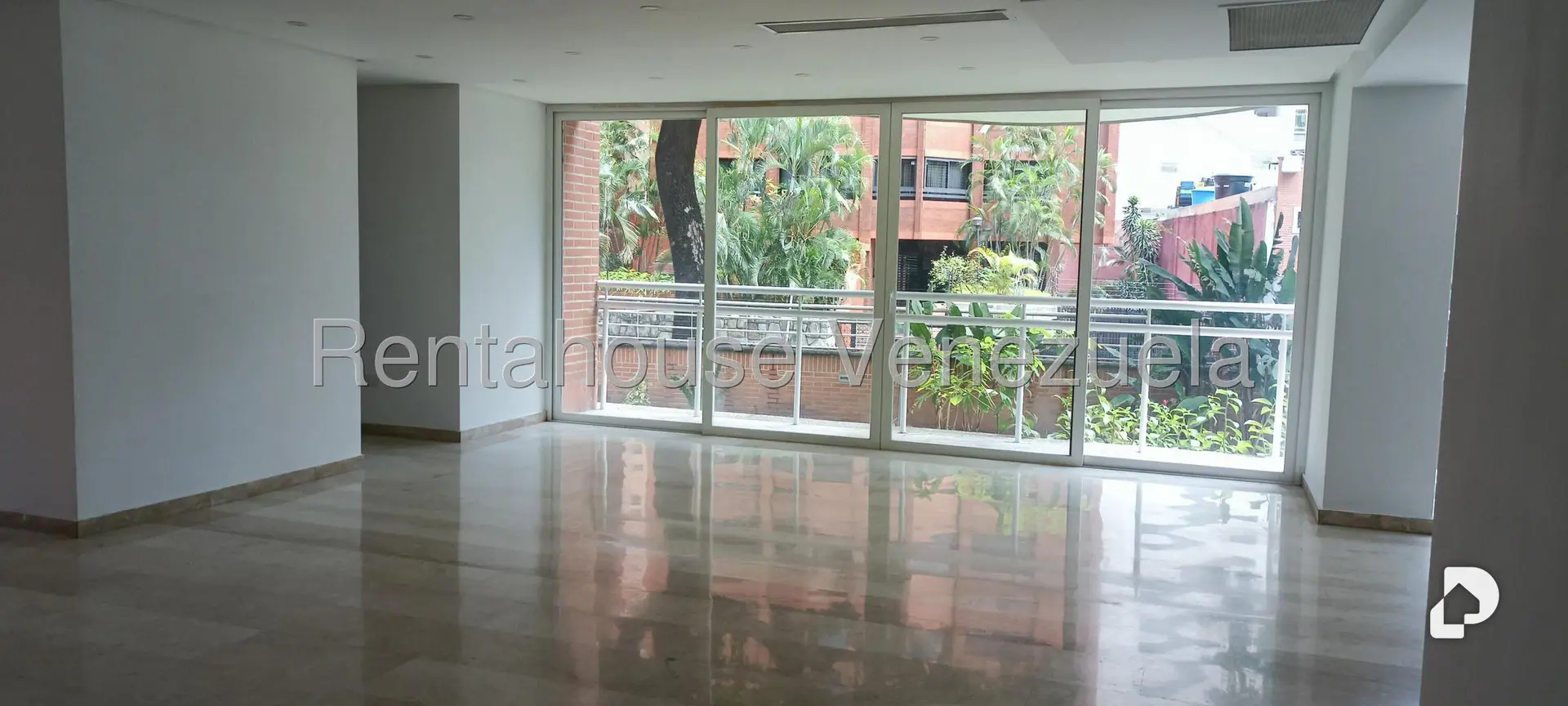 Apartamento en El Rosal, Caracas – 25