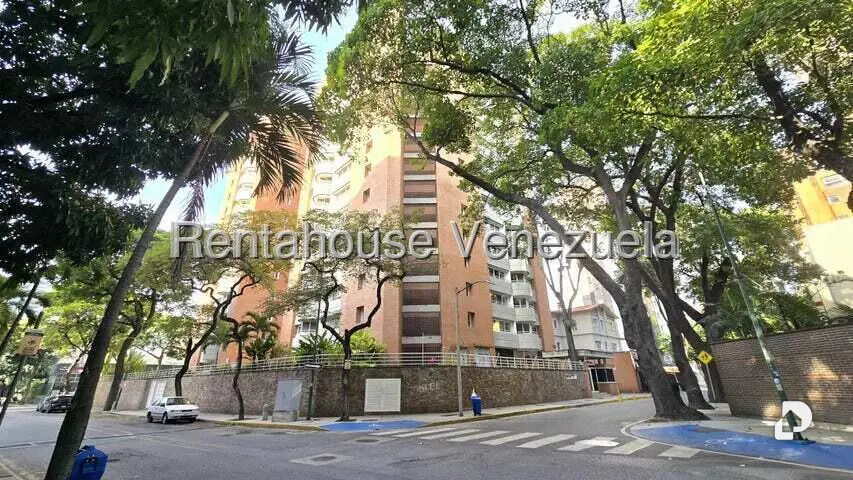 Apartamento en El Rosal, Caracas – 1