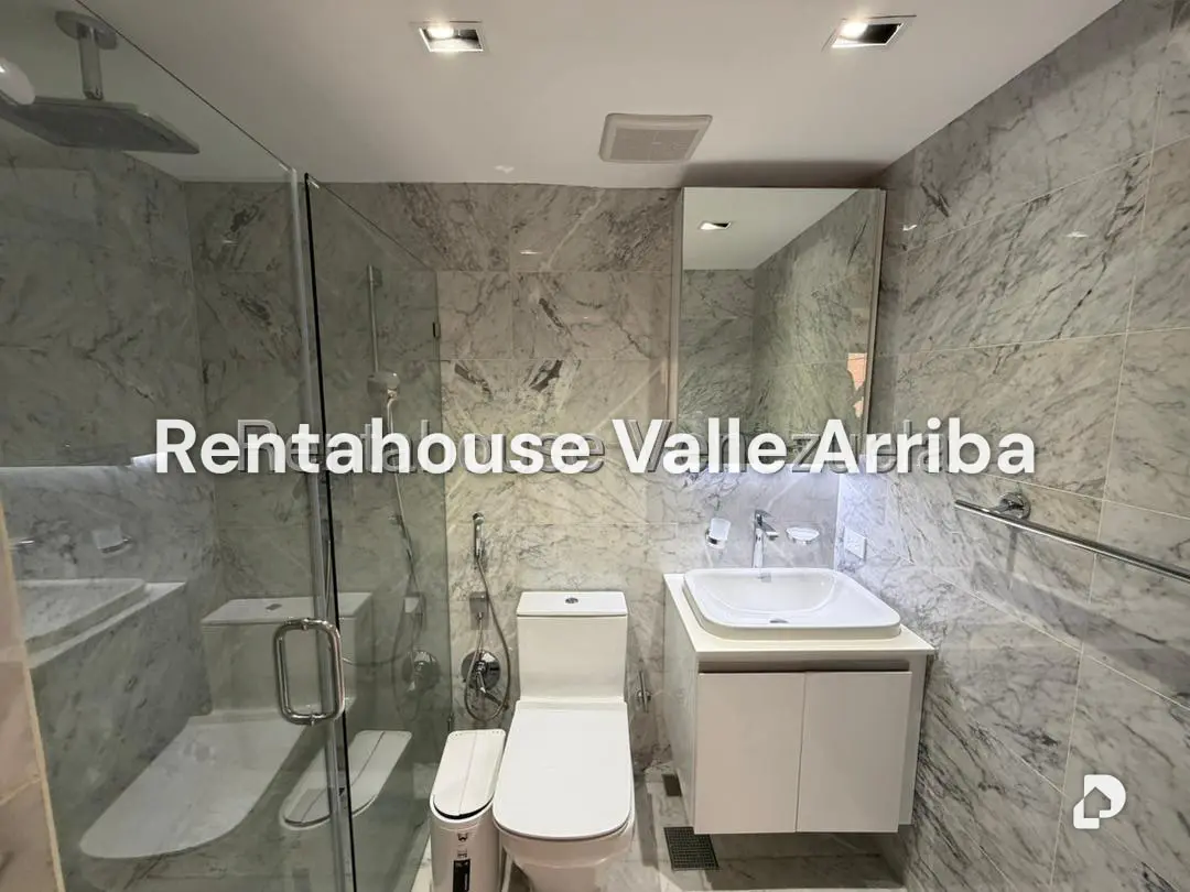 Apartamento en Campo Alegre, Caracas – 12