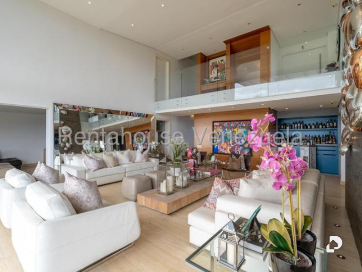 Casa en Alto Hatillo, Caracas – 3