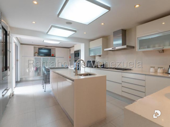 Casa en Alto Hatillo, Caracas – 4